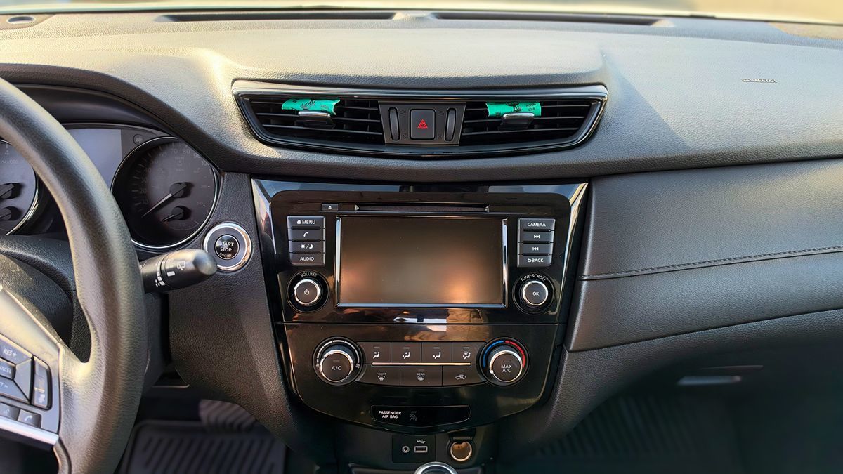 Nissan Rogue photo 19