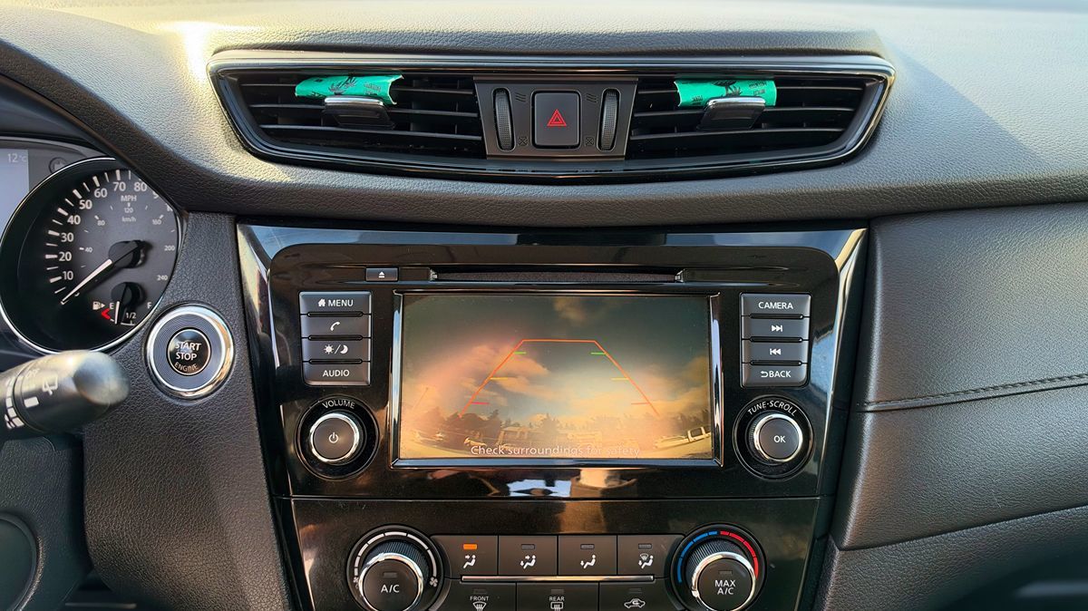 Nissan Rogue photo 20