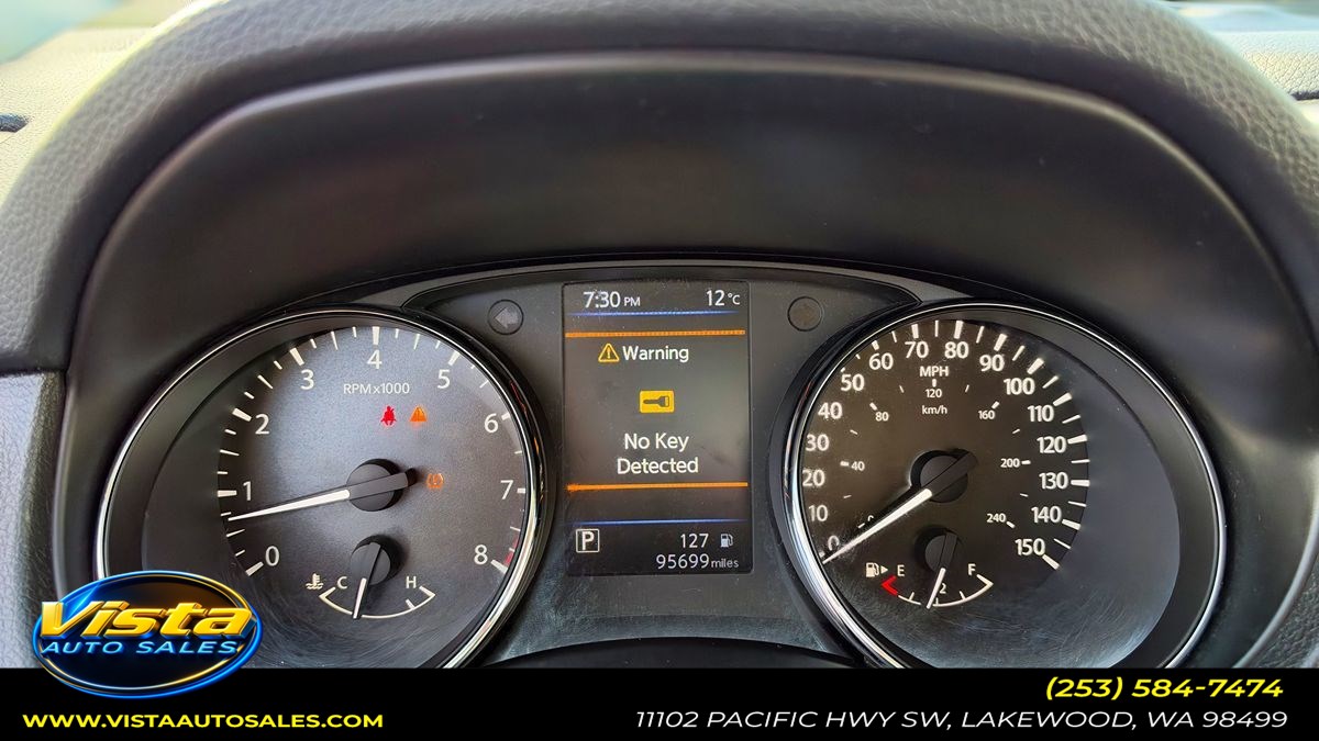 Nissan Rogue photo 22