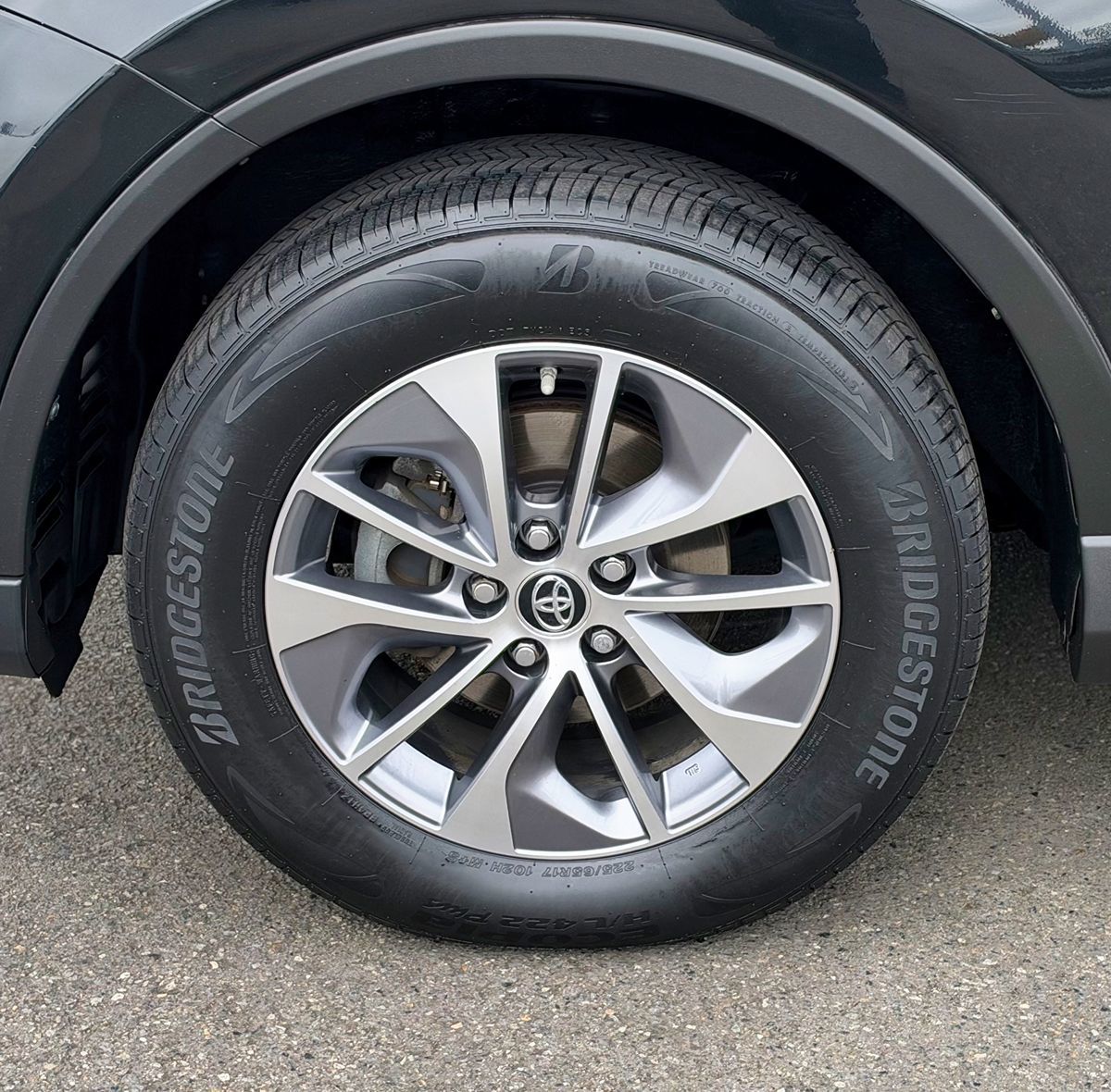 Photo 9 of this Toyota RAV4