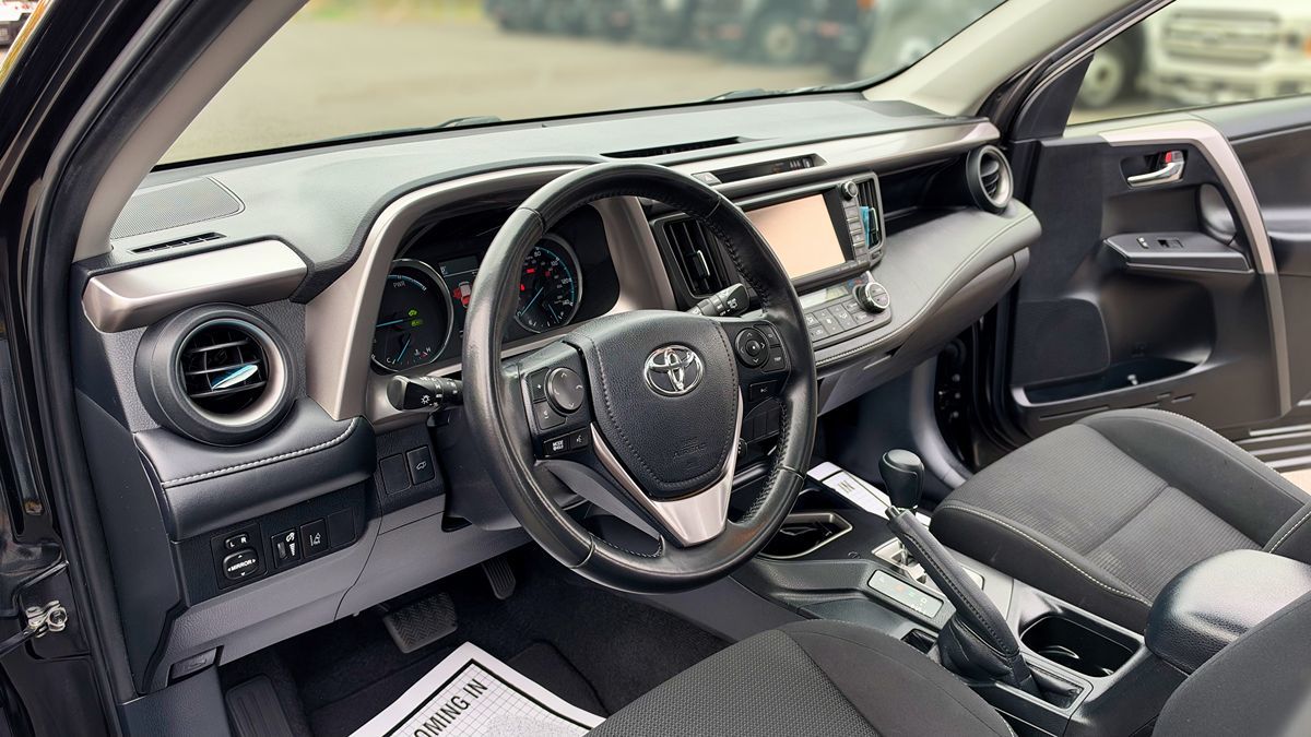Photo 12 of this Toyota RAV4