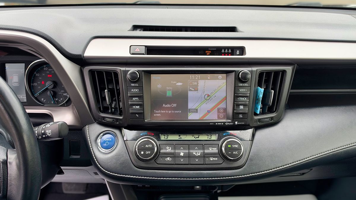Photo 21 of this Toyota RAV4