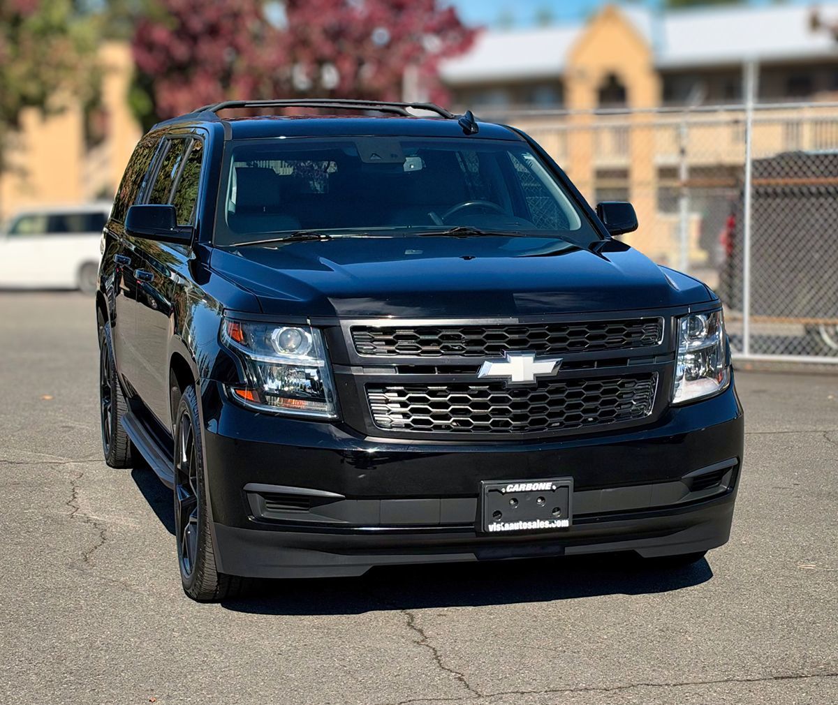 Chevrolet Suburban photo 7