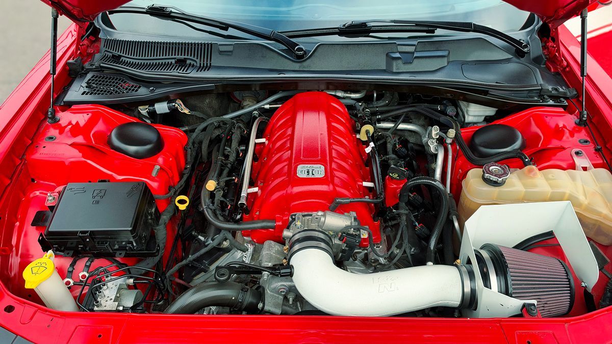 Dodge Challenger photo 9