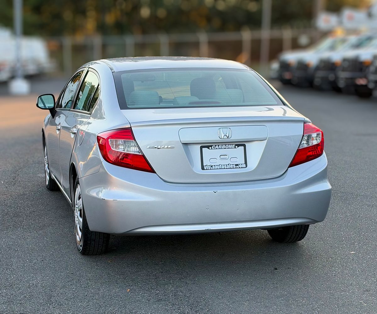 Photo 3 of this Honda Civic Sedan