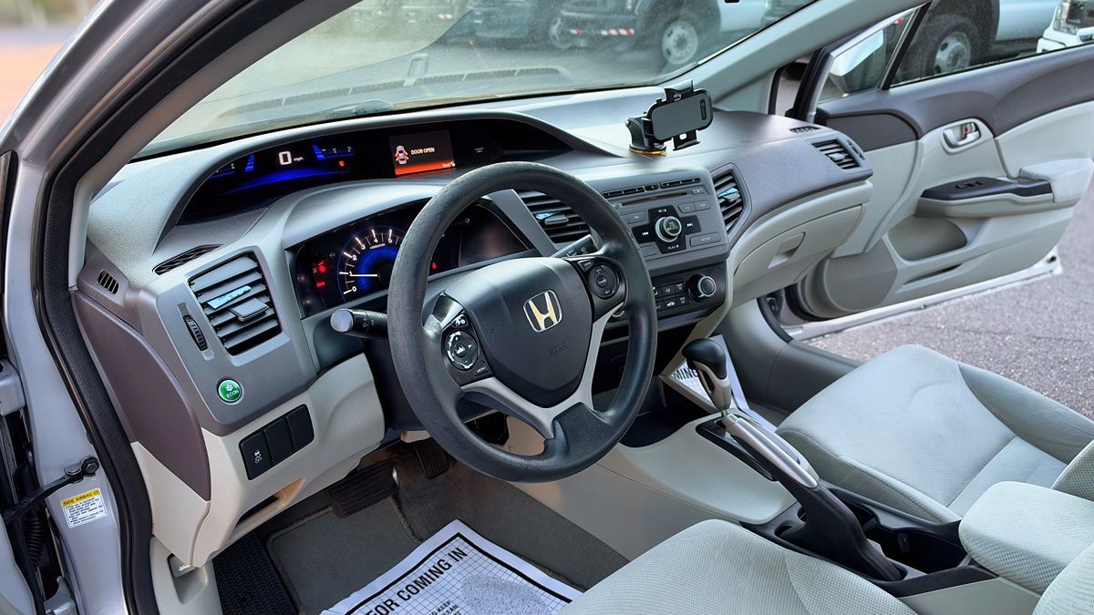 Photo 12 of this Honda Civic Sedan