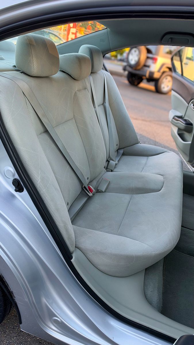 Photo 15 of this Honda Civic Sedan