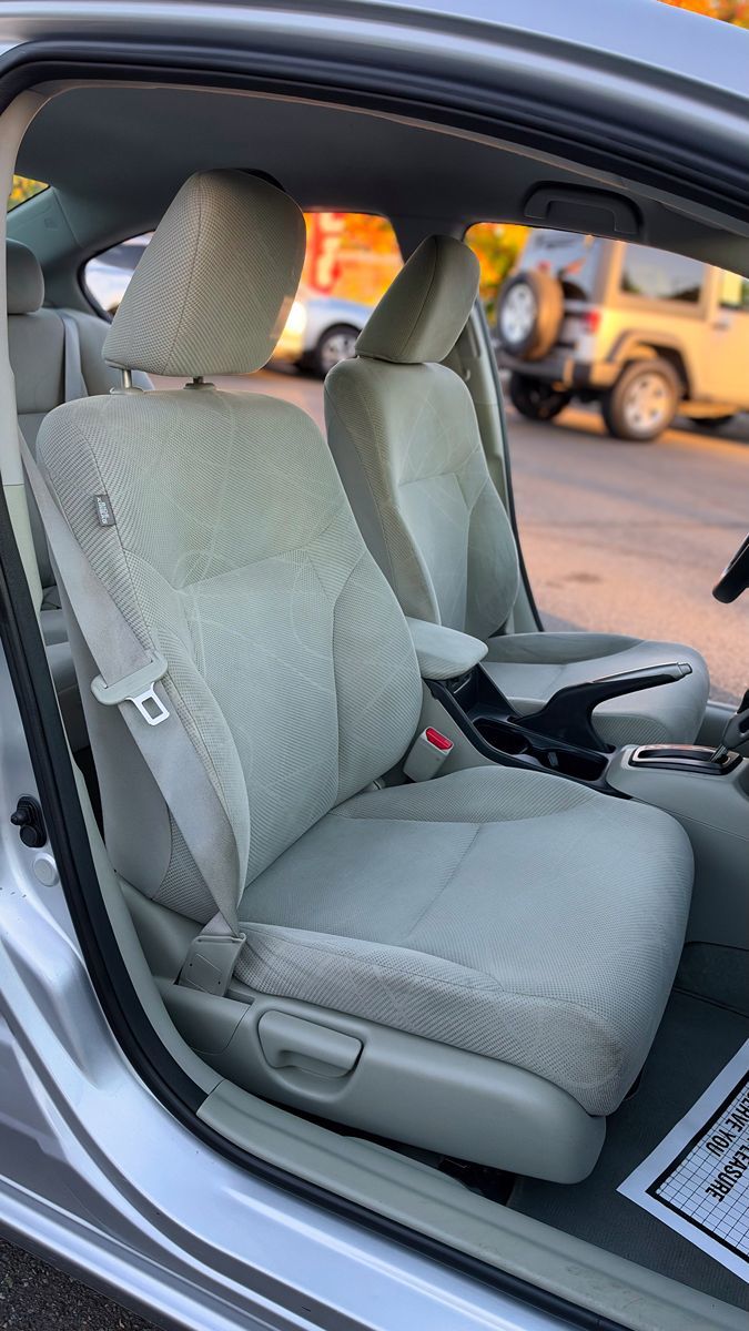 Photo 16 of this Honda Civic Sedan