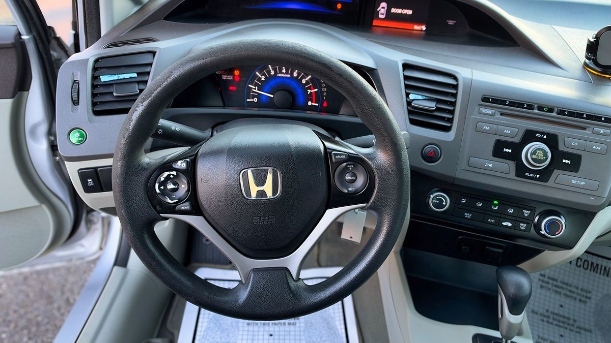 Photo 20 of this Honda Civic Sedan