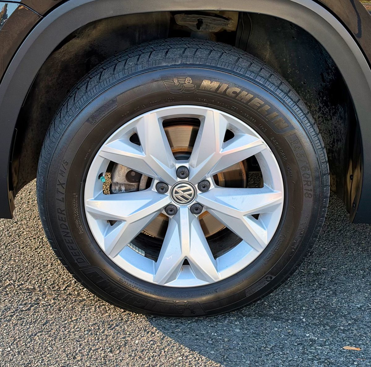 Photo 9 of this Volkswagen Atlas