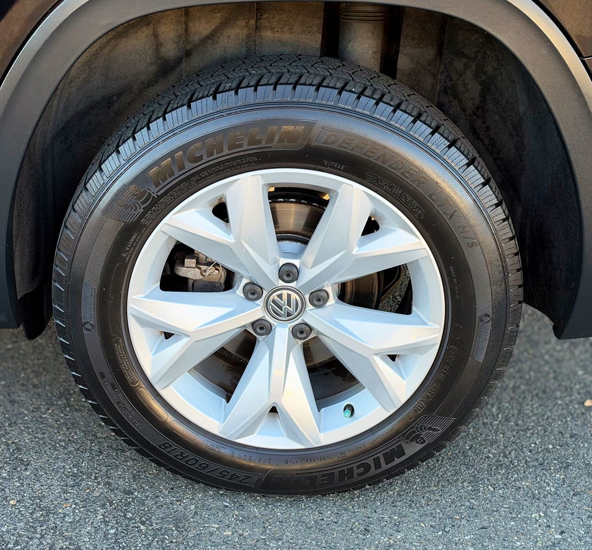 Photo 10 of this Volkswagen Atlas