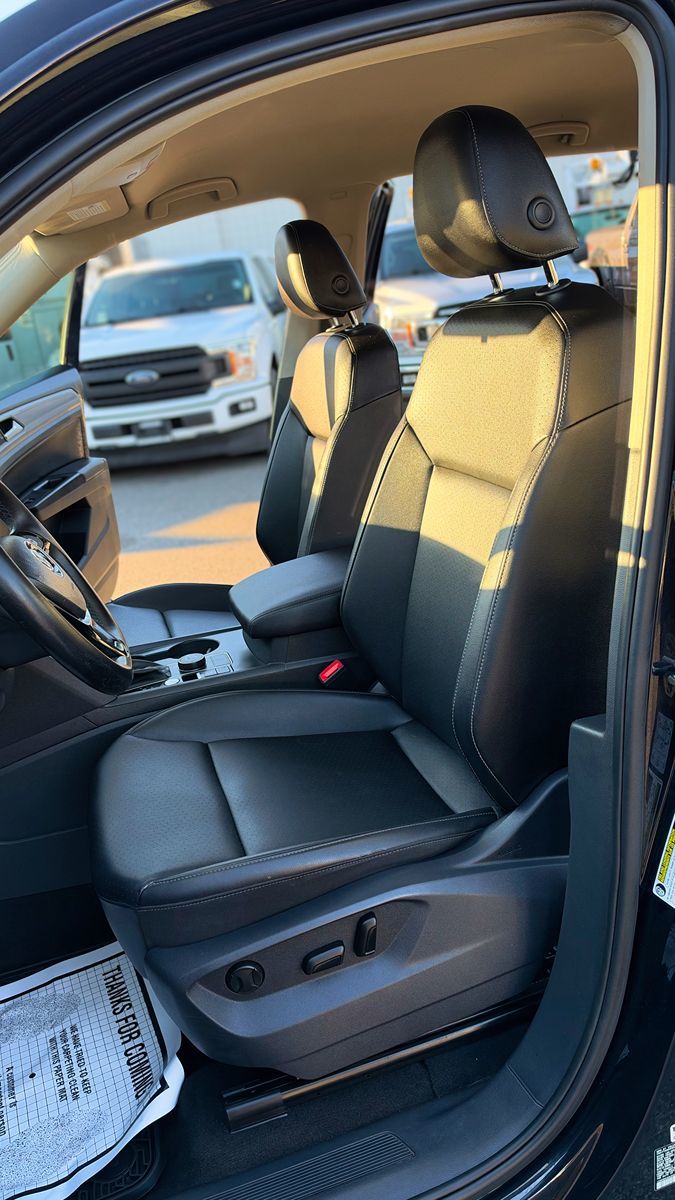 Photo 13 of this Volkswagen Atlas