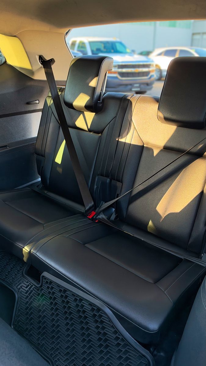 Photo 15 of this Volkswagen Atlas