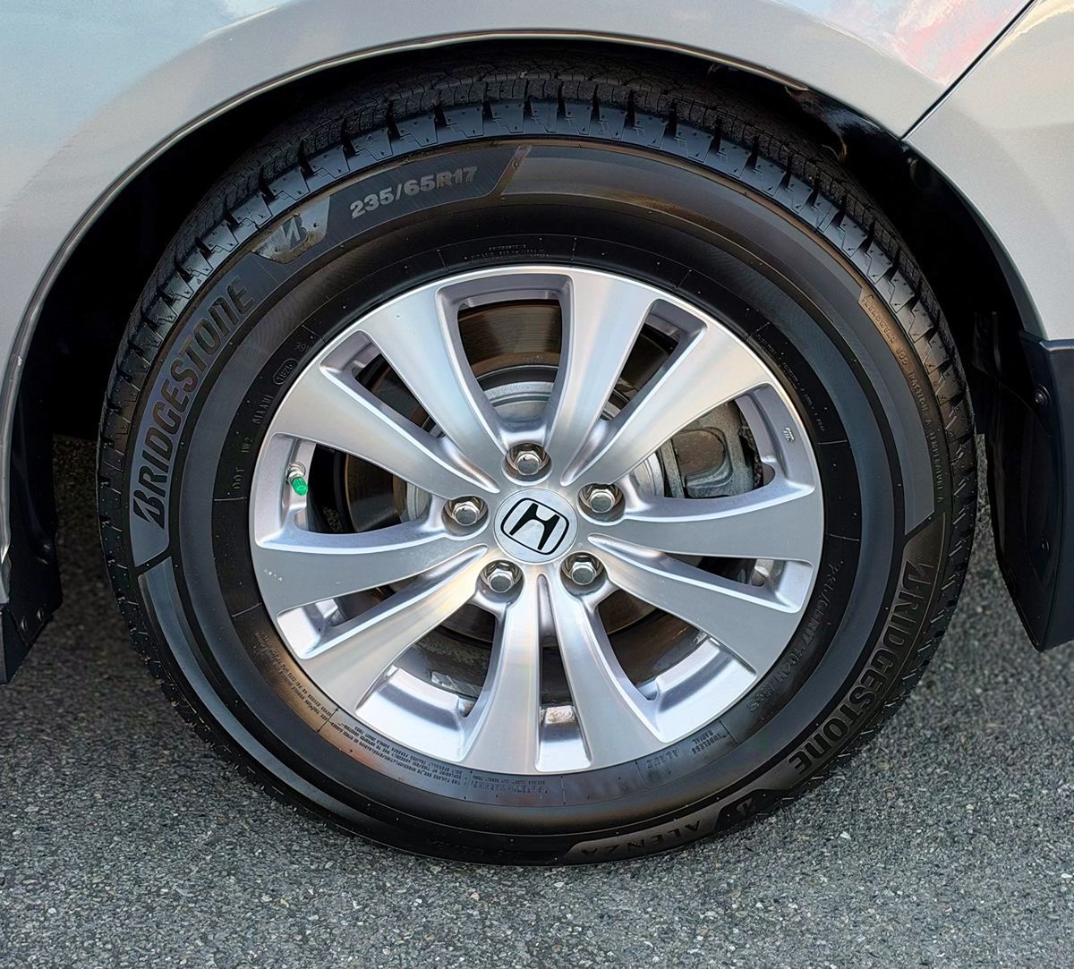 Photo 10 of this Honda Odyssey