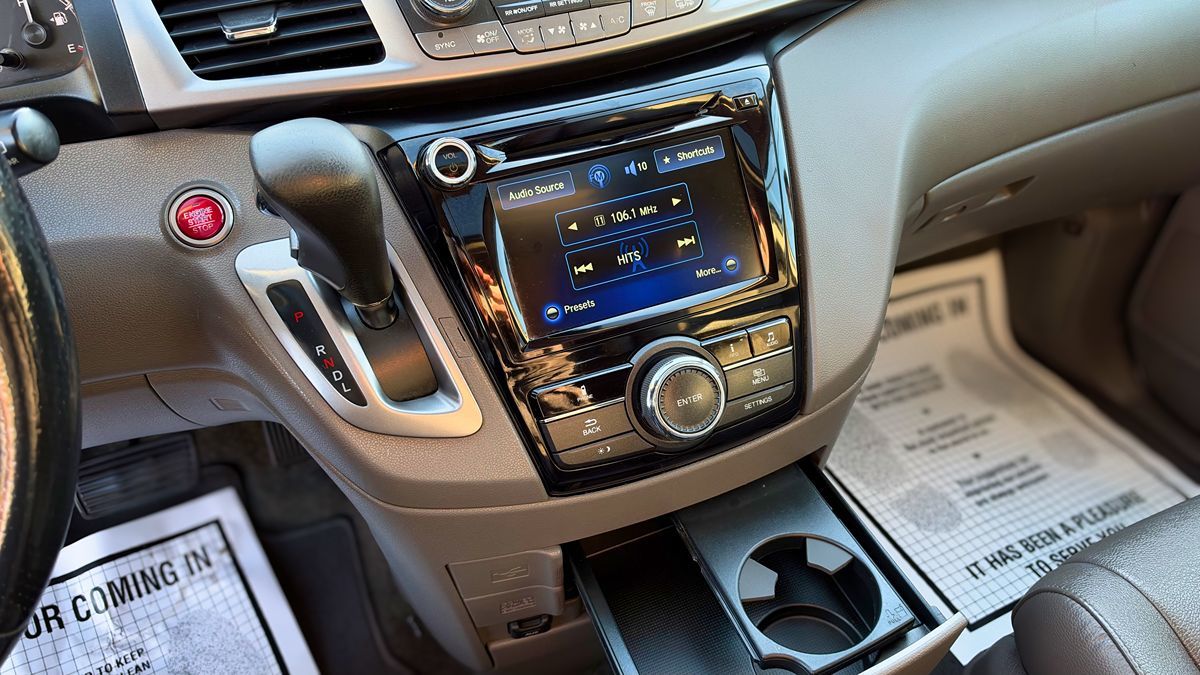 Photo 21 of this Honda Odyssey