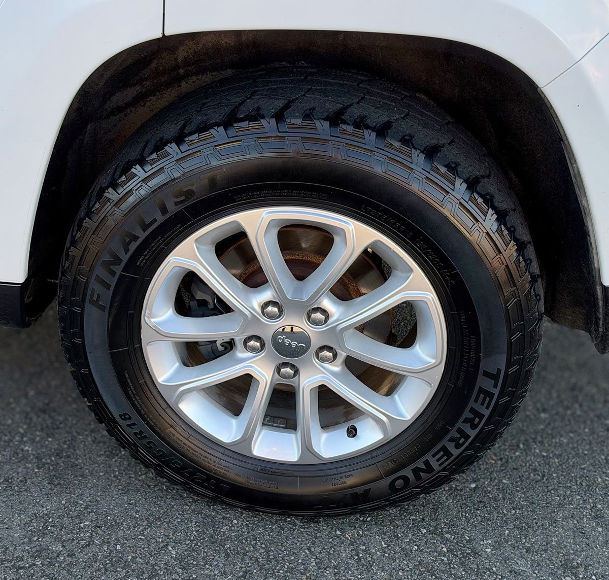 Photo 10 of this Jeep Grand Cherokee