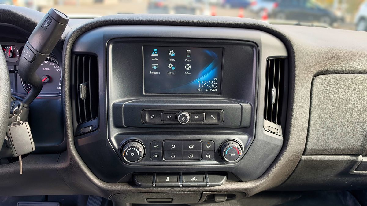 Photo 18 of this Chevrolet Silverado 1500 LD