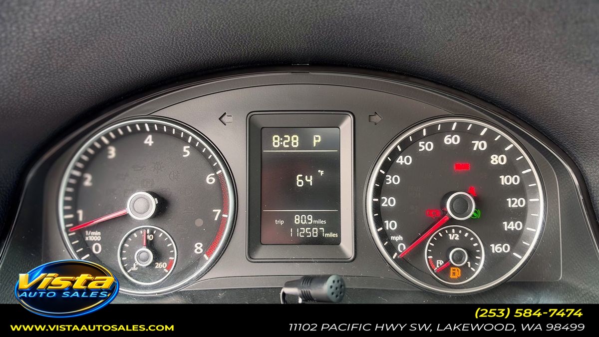 Photo 22 of this Volkswagen Jetta Sedan