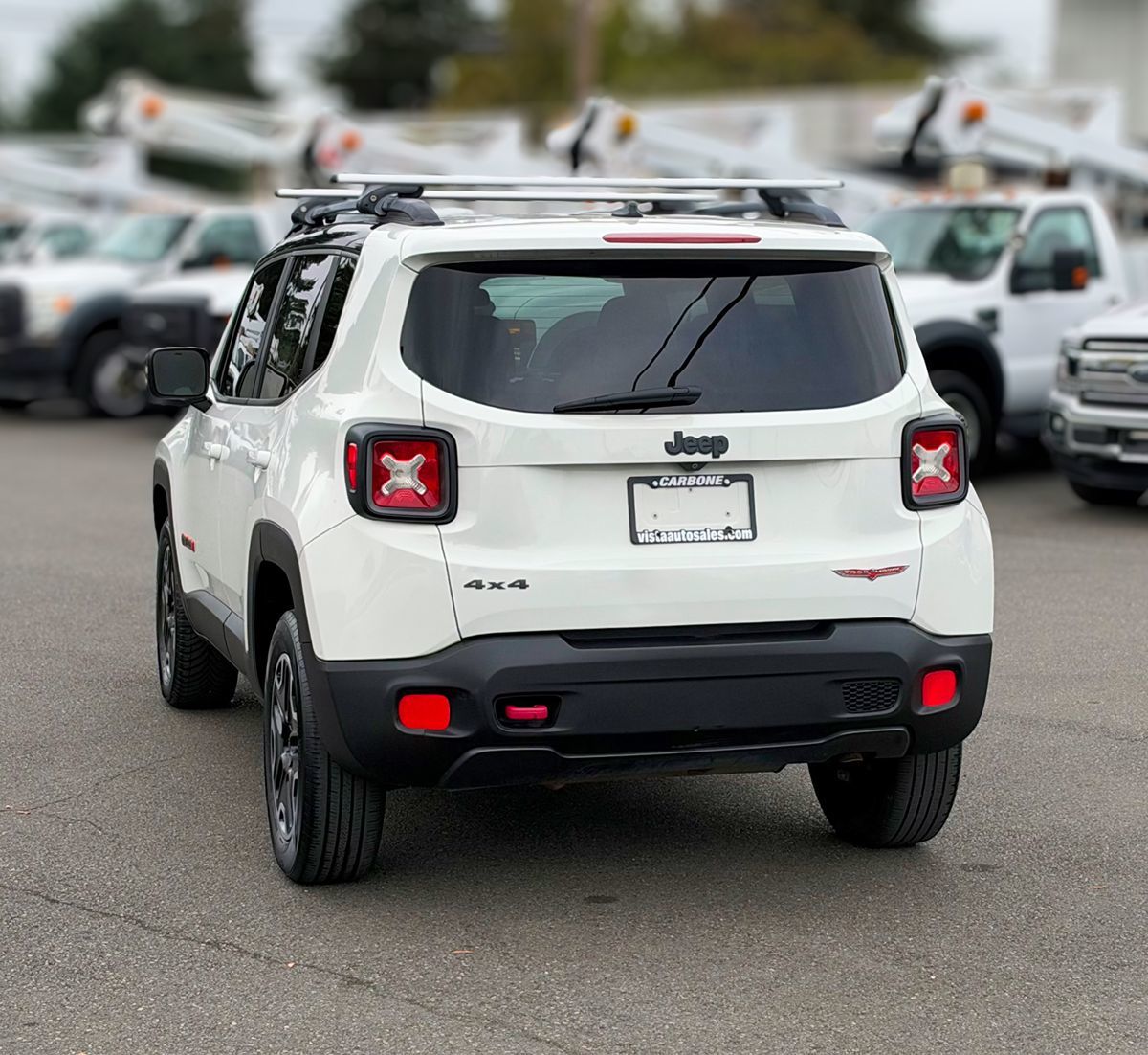 Photo 3 of this Jeep Renegade