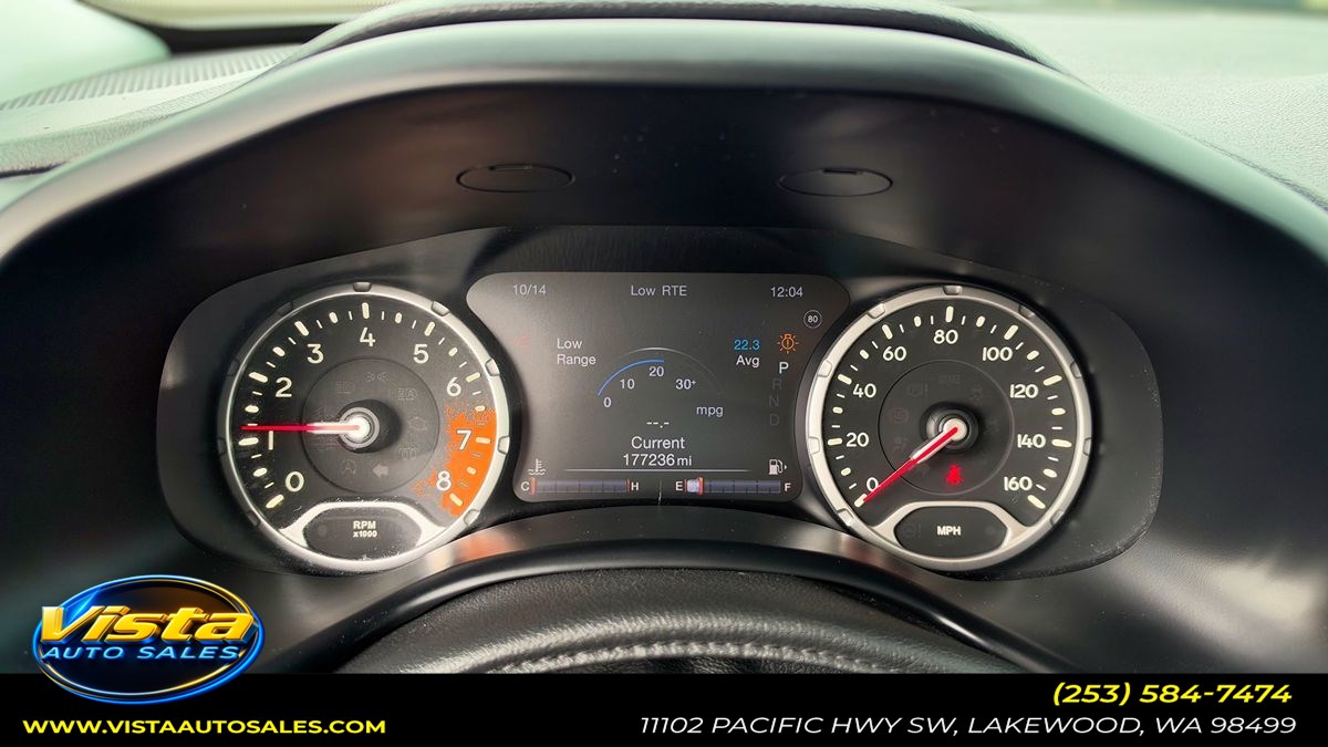 Photo 23 of this Jeep Renegade