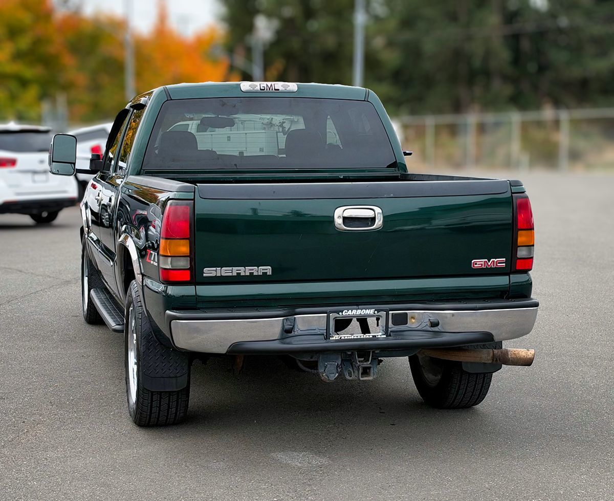 Photo 3 of this GMC Sierra 1500