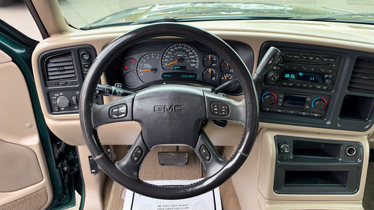 Photo 19 of this GMC Sierra 1500