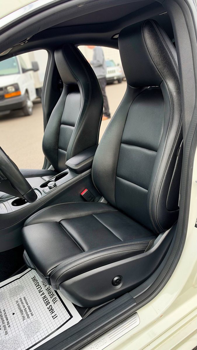 Photo 12 of this Mercedes-Benz CLA 250