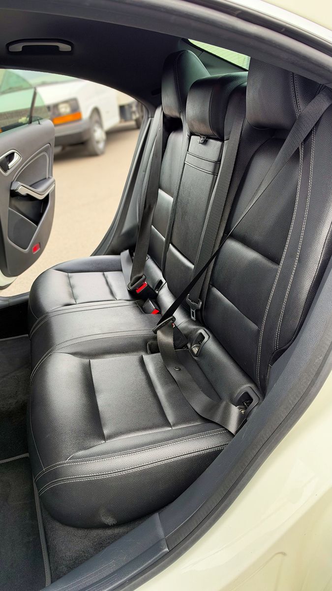Photo 13 of this Mercedes-Benz CLA 250