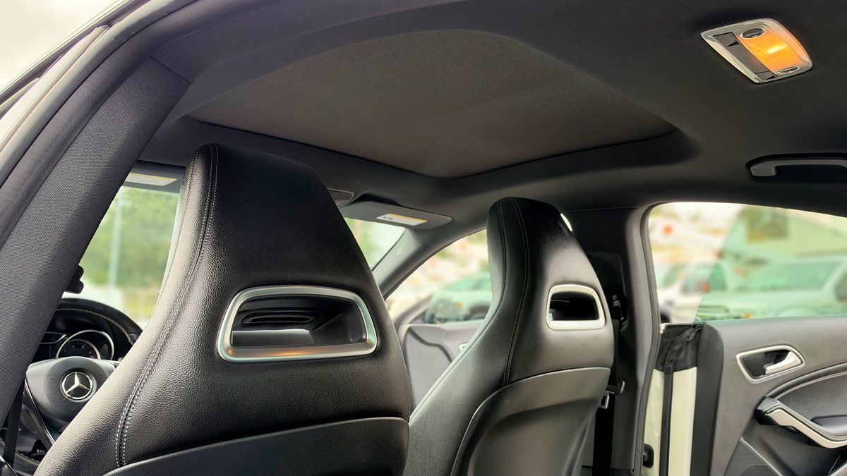 Photo 14 of this Mercedes-Benz CLA 250