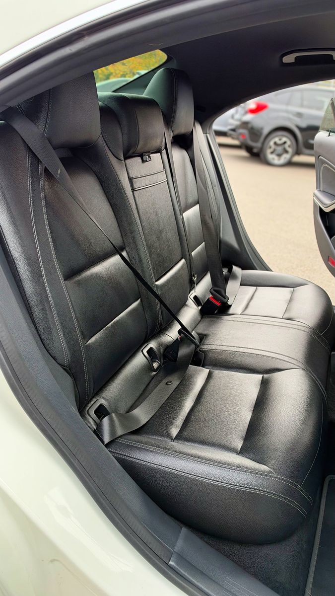 Photo 15 of this Mercedes-Benz CLA 250