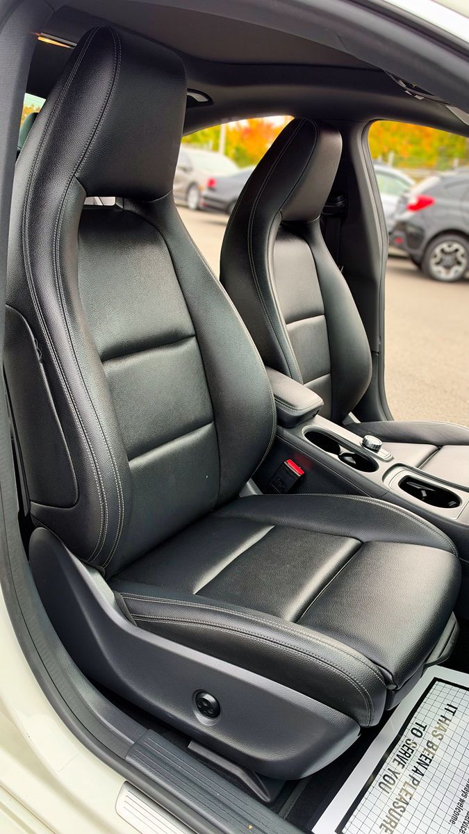 Photo 16 of this Mercedes-Benz CLA 250