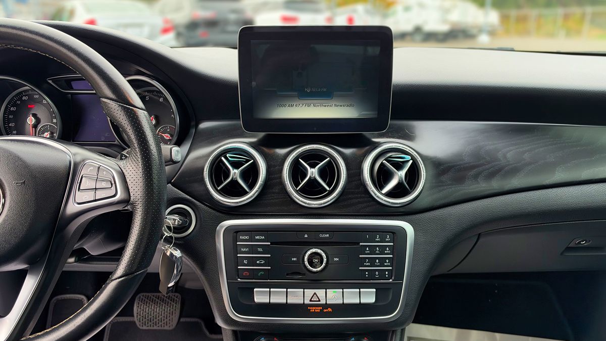 Photo 19 of this Mercedes-Benz CLA 250