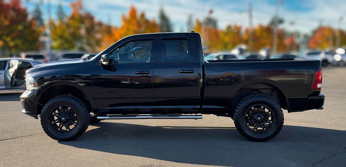 Photo 2 of this Ram 1500