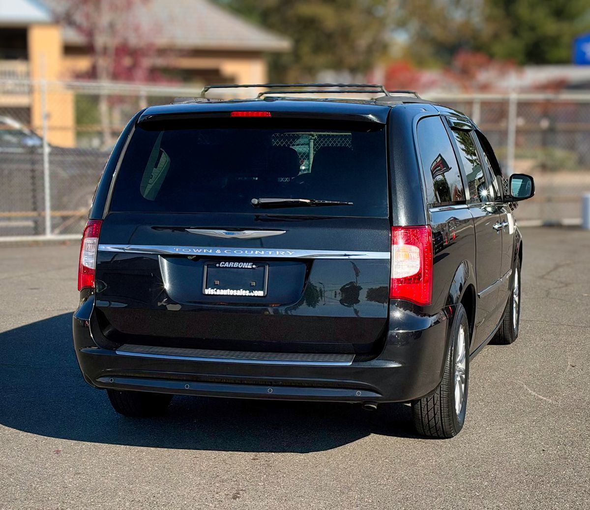 Photo 5 of this Chrysler Town & Country