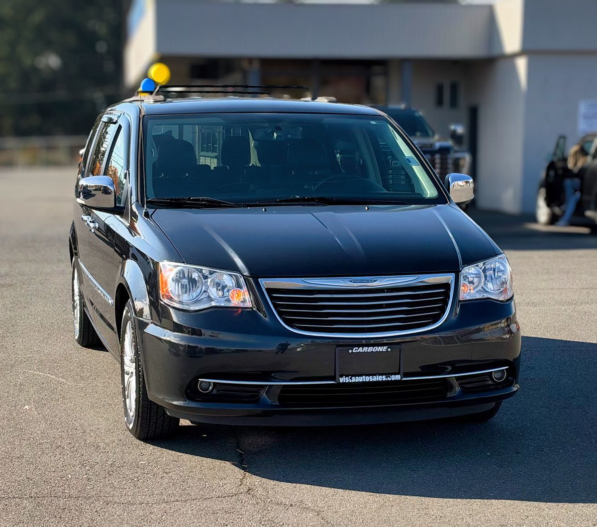 Photo 7 of this Chrysler Town & Country