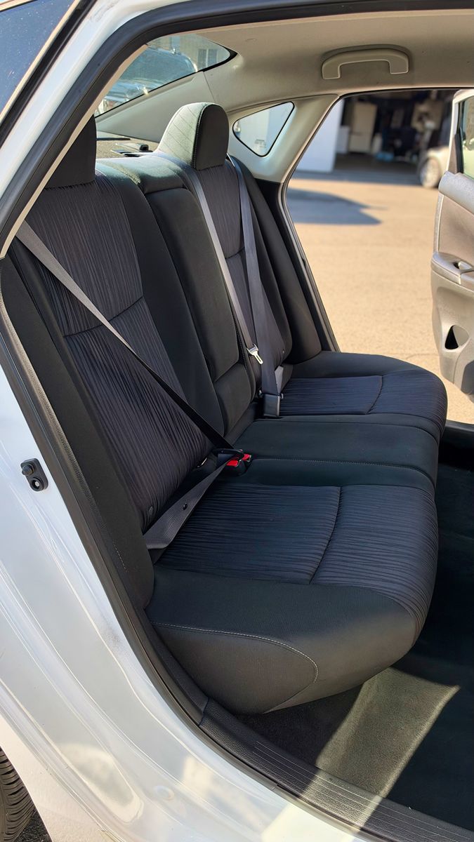 Photo 13 of this Nissan Sentra