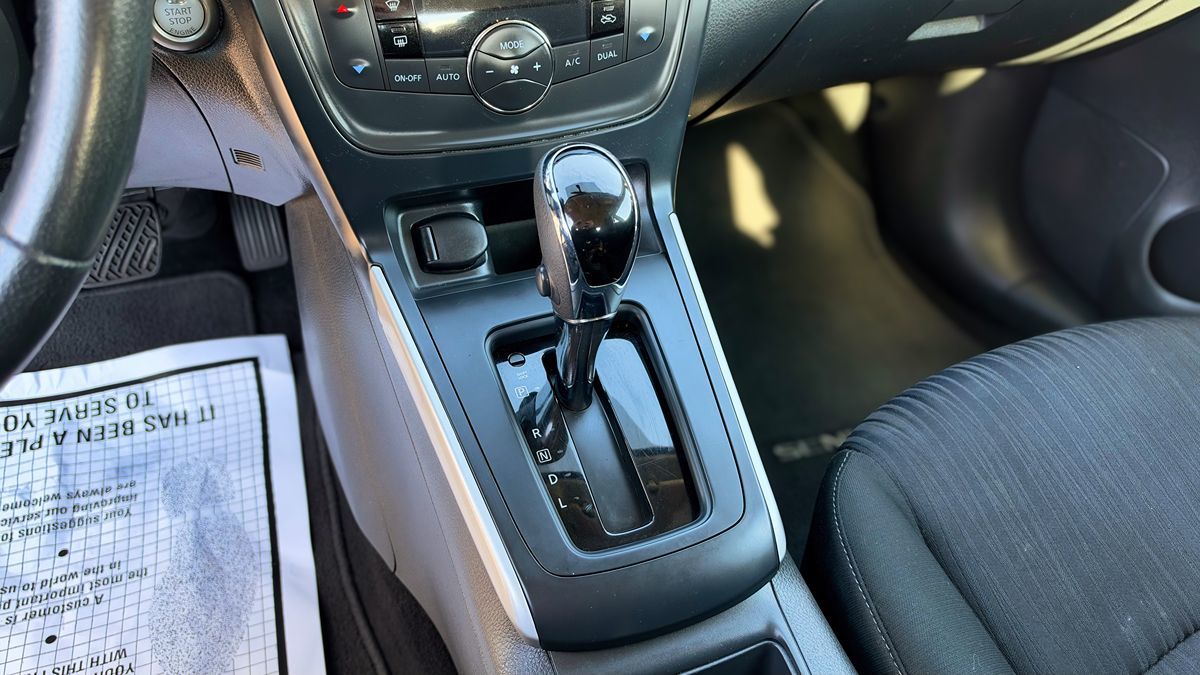 Photo 16 of this Nissan Sentra