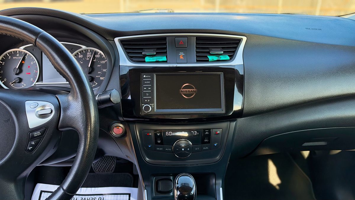 Photo 17 of this Nissan Sentra
