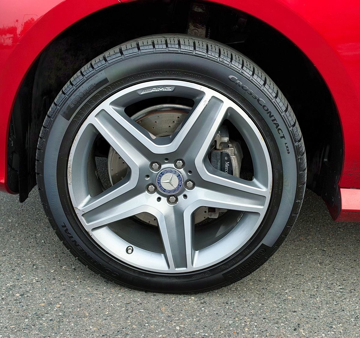 Photo 9 of this Mercedes-Benz GLE 400