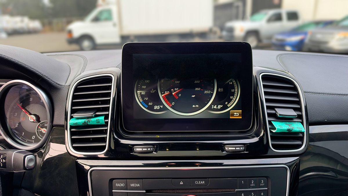 Photo 25 of this Mercedes-Benz GLE 400
