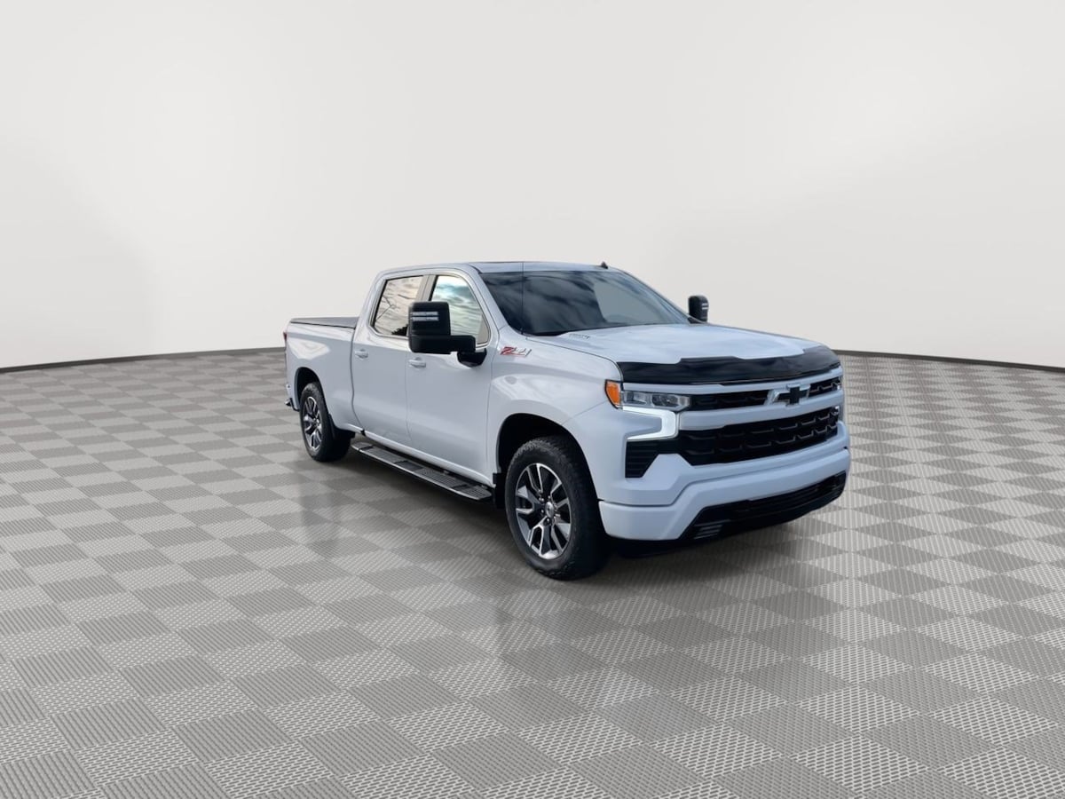 2022 Chevrolet Silverado 1500 RST photo 3