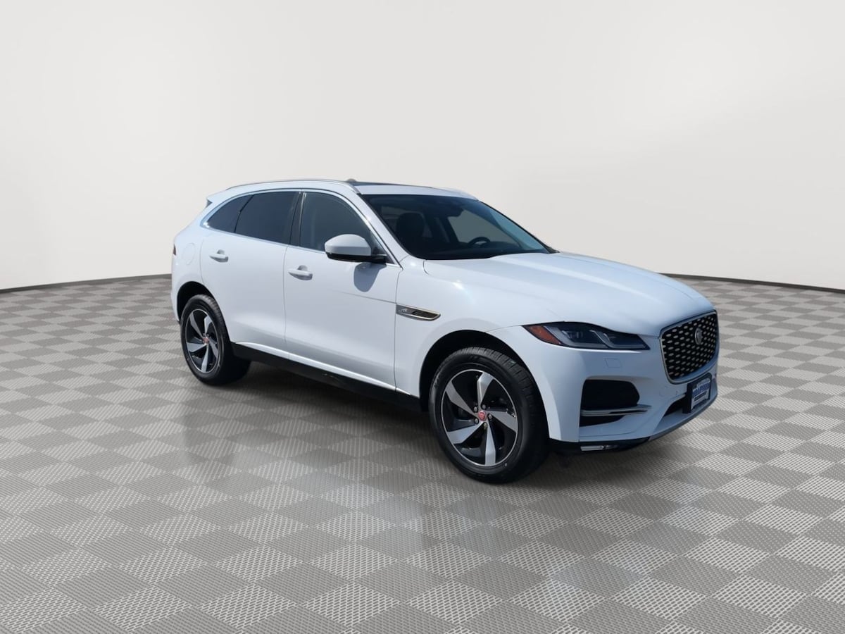 2022 Jaguar F-PACE P250 S photo 3