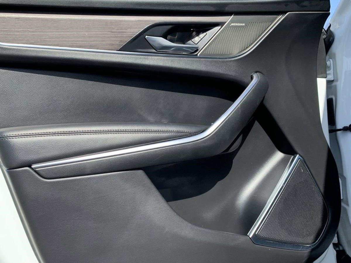 2022 Jaguar F-PACE P250 S photo 13
