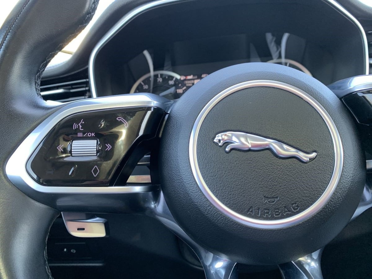 2022 Jaguar F-PACE P250 S photo 16