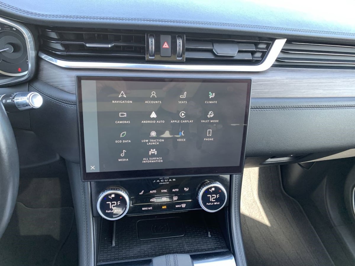 2022 Jaguar F-PACE P250 S photo 19