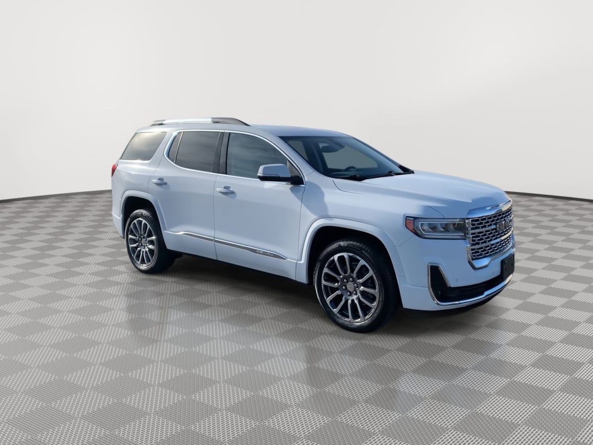 2022 Gmc Acadia Denali photo 3