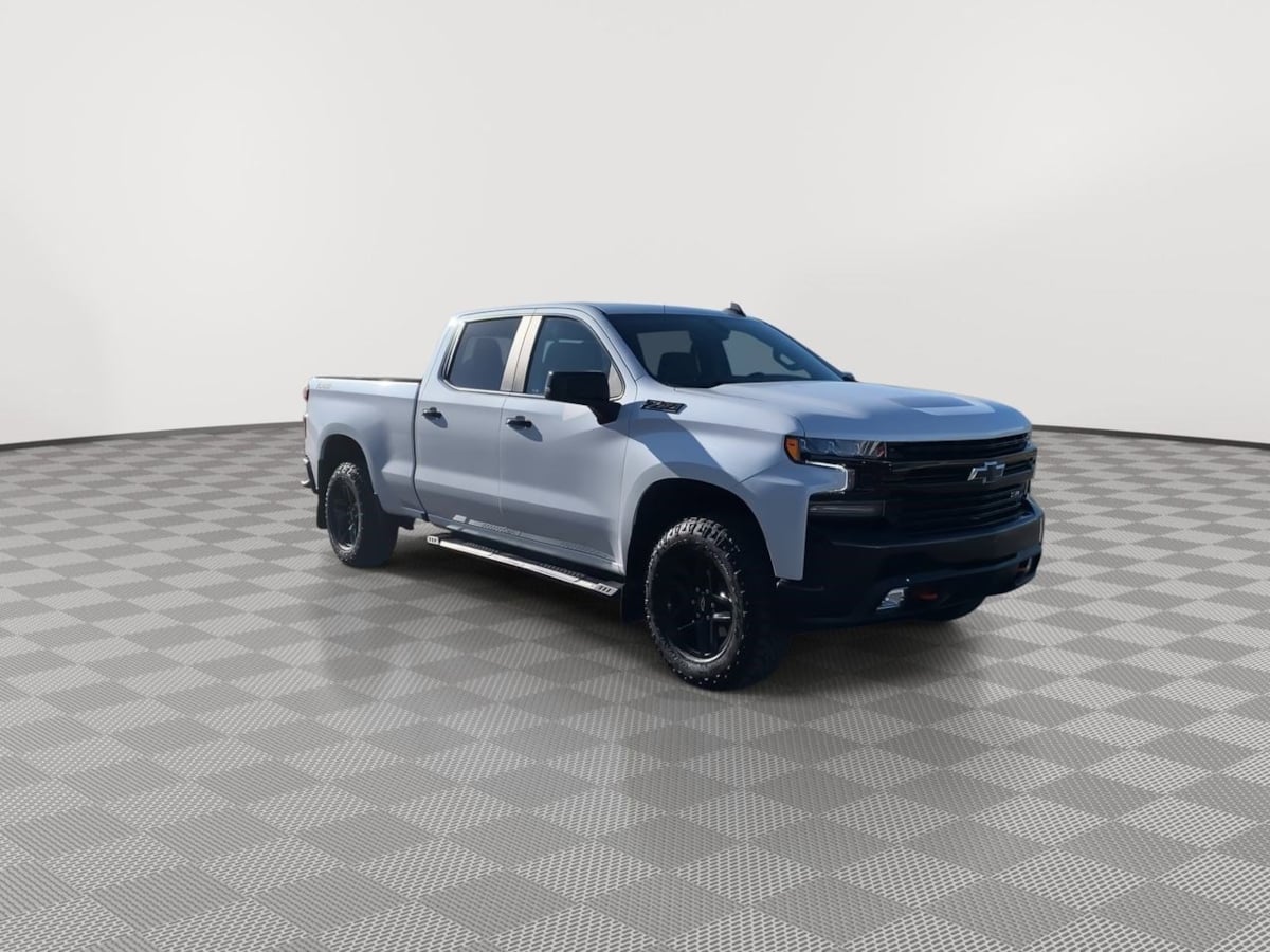 2022 Chevrolet Silverado 1500 LT Trail Boss photo 3