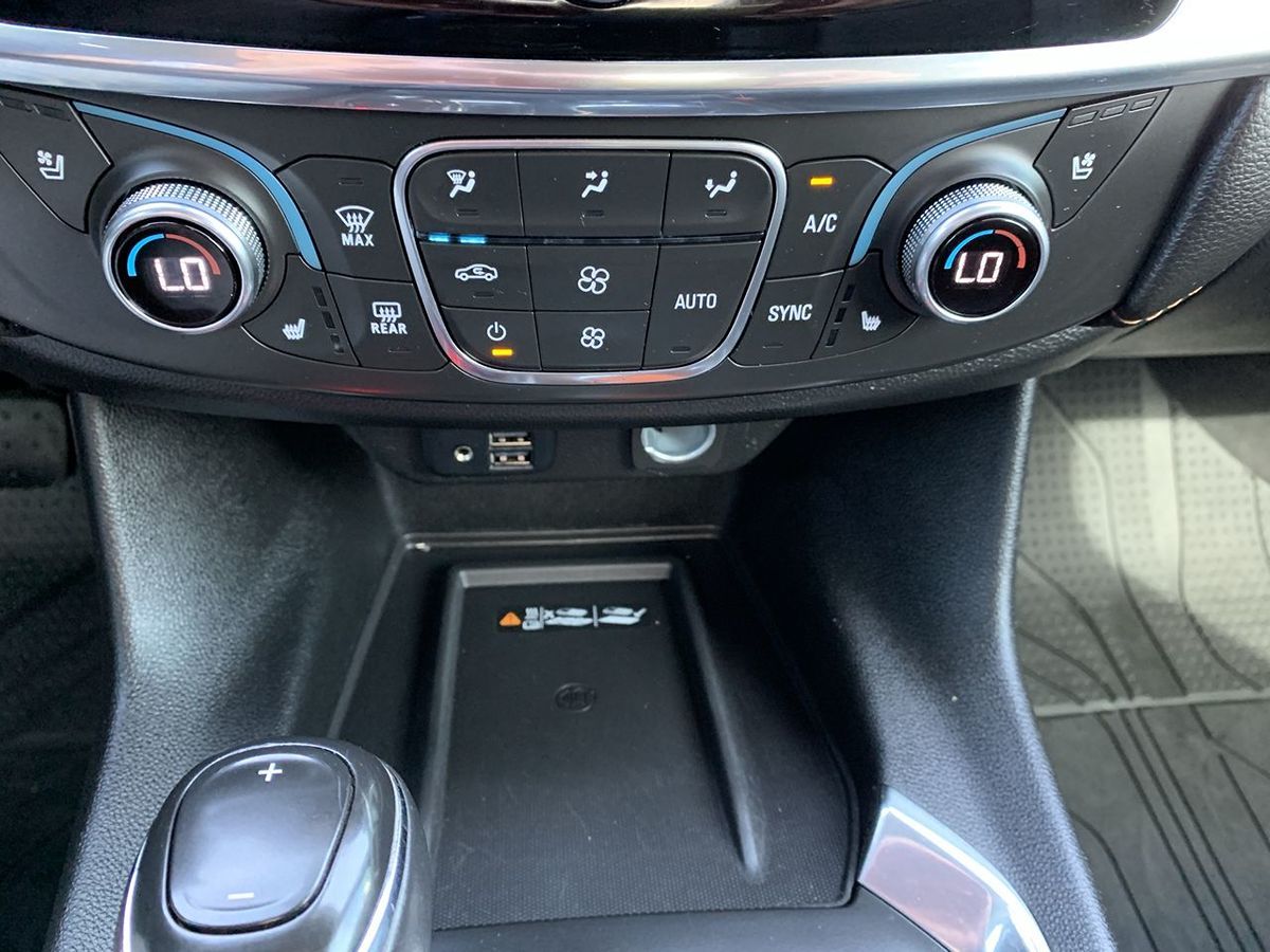 2020 Chevrolet Traverse Premier - Photo 27
