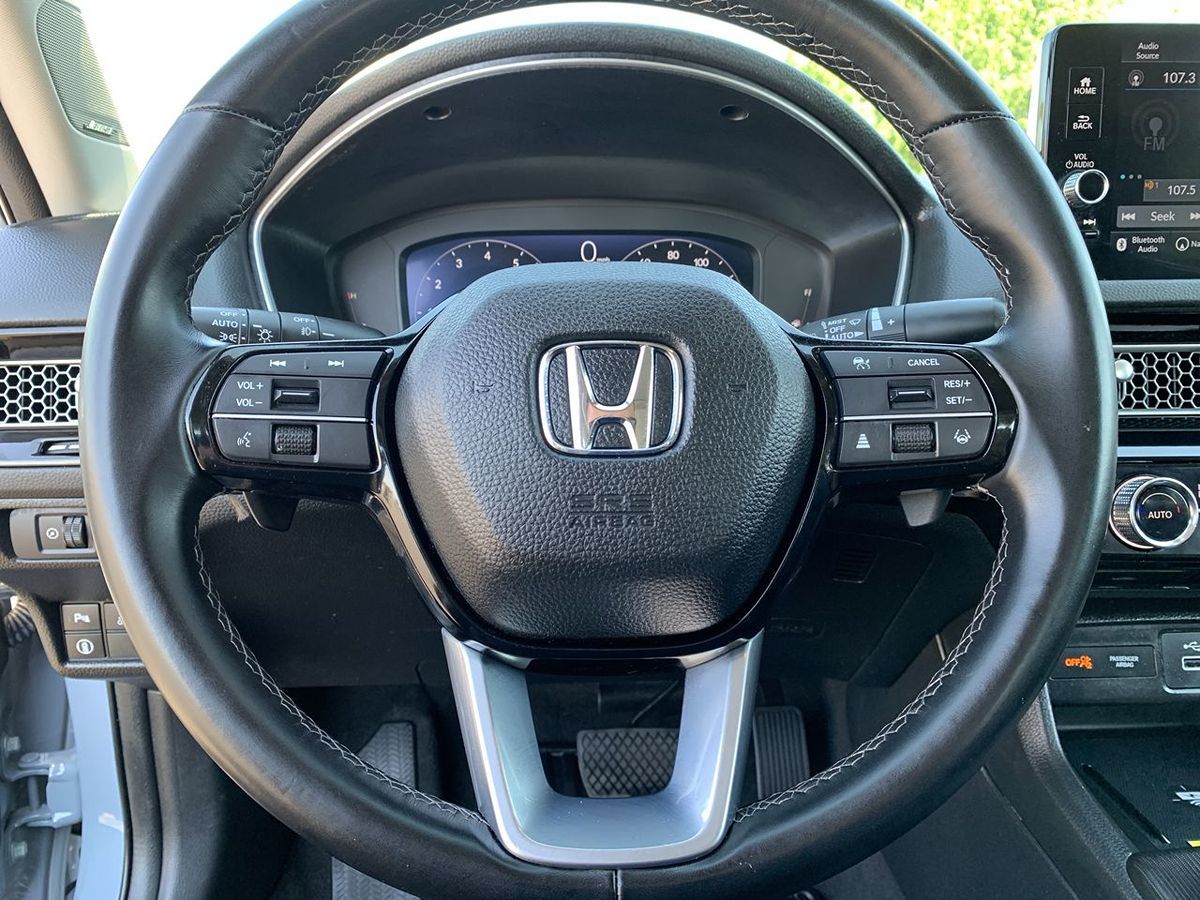2024 Honda Civic Touring photo 18