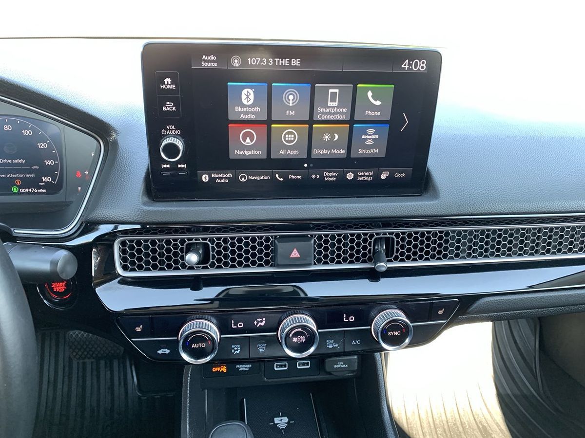 2024 Honda Civic Touring photo 23